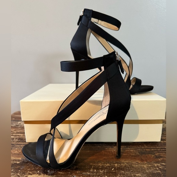 Imagine by Vince Camuto-black satin evening shoe-size 7.5 - Picture 4 of 11